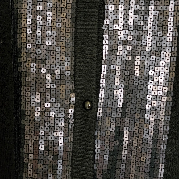 Avenue black sequined plus sized sweater 26/28 - Picture 4 of 8